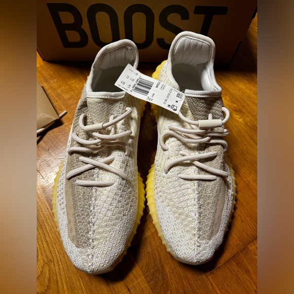 Brand new with box/tags ADIDAS YEEZY BOOST 350 V2 men’s...